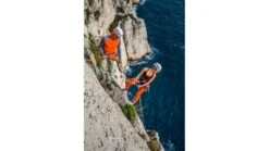 Petzl Meteora Helmets 25 Petzl Meteora Helmets -Metolius Shop opplanet petzl meteora helmet white violet small medium a071da01 usage 4